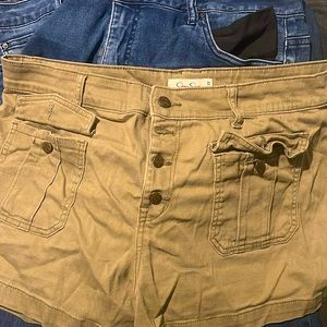 Jessica Simpson shorts. J